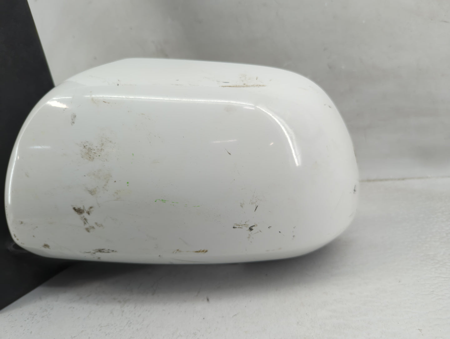 2013-2014 Toyota Sienna Driver Side View Mirror - Left Door Mirror OEM Used - Oemusedautoparts1.com