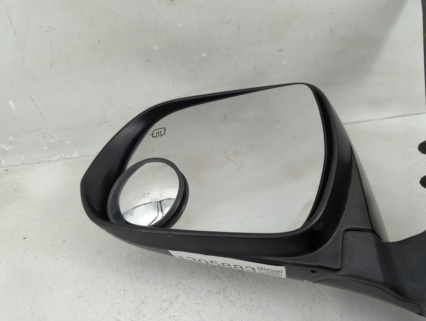 2013-2014 Toyota Sienna Driver Side View Mirror - Left Door Mirror OEM Used - Oemusedautoparts1.com