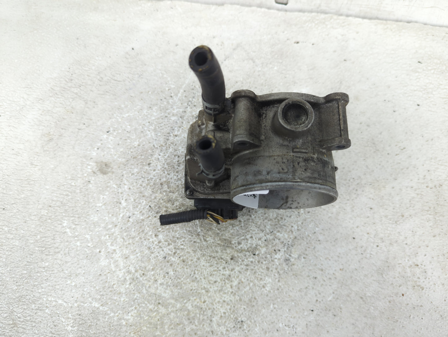 2007-2016 Toyota Sienna Throttle Body P/N:22030-0P050 Fits OEM Used Auto Parts - Oemusedautoparts1.com