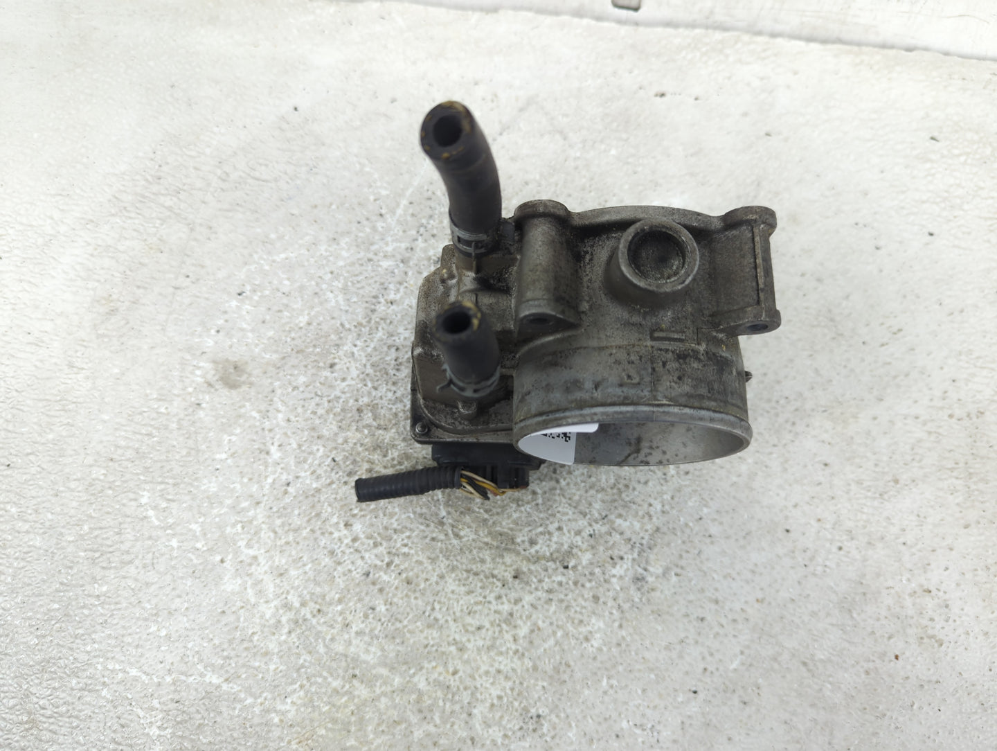 2007-2016 Toyota Sienna Throttle Body P/N:22030-0P050 Fits OEM Used Auto Parts - Oemusedautoparts1.com