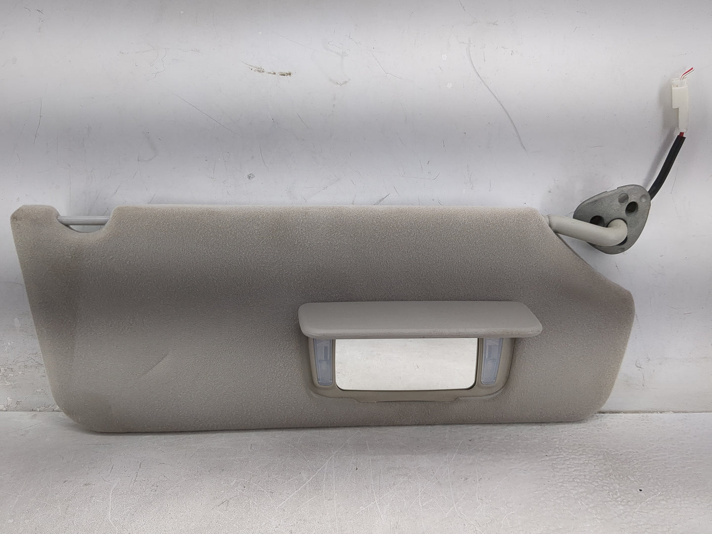 2011-2014 Toyota Sienna Sun Visor Shade Replacement Passenger Right Mirror Fits Fits 2011 2012 2013 2014 OEM Used Auto Parts