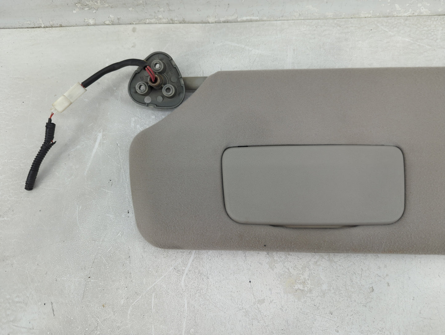 2011-2014 Toyota Sienna Sun Visor Shade Replacement Driver Left Mirror Fits Fits 2011 2012 2013 2014 OEM Used Auto Parts - O