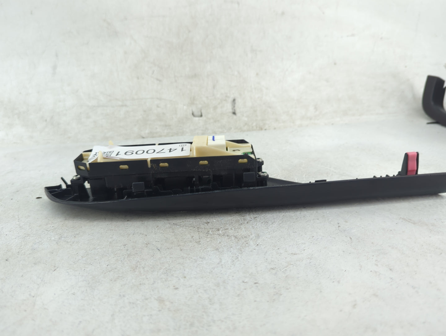 2011-2014 Toyota Sienna Master Power Window Switch Replacement Driver Side Left P/N:74240-08010 Fits OEM Used Auto Parts - O