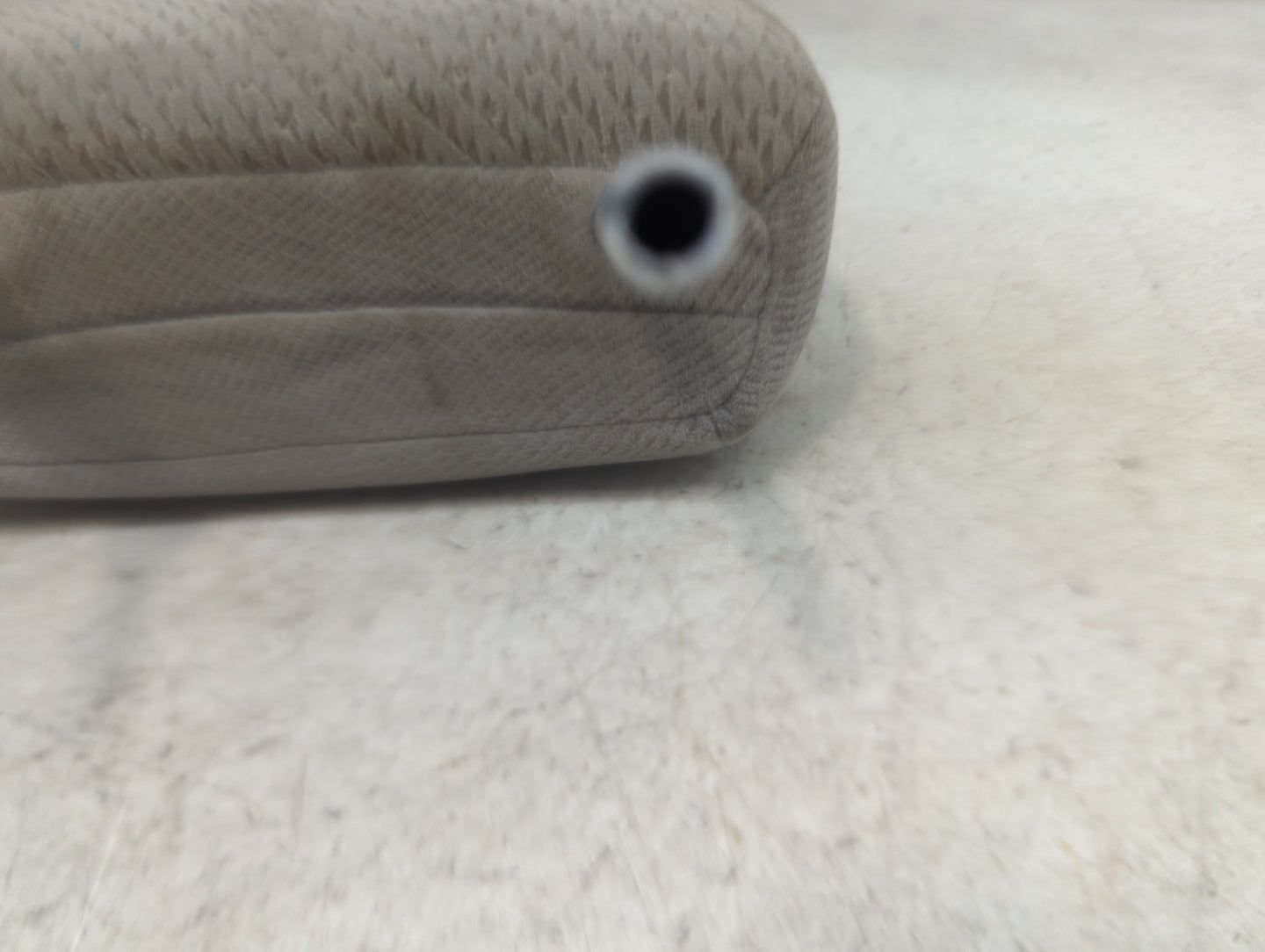 2012-2020 Toyota Sienna Headrest Head Rest Front Driver Passenger Seat Fits Fits 2012 2013 2014 2015 2016 2017 2018 2019 202