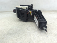 2013 Toyota Sienna Floor Console Assembly Shifter - Oemusedautoparts1.com