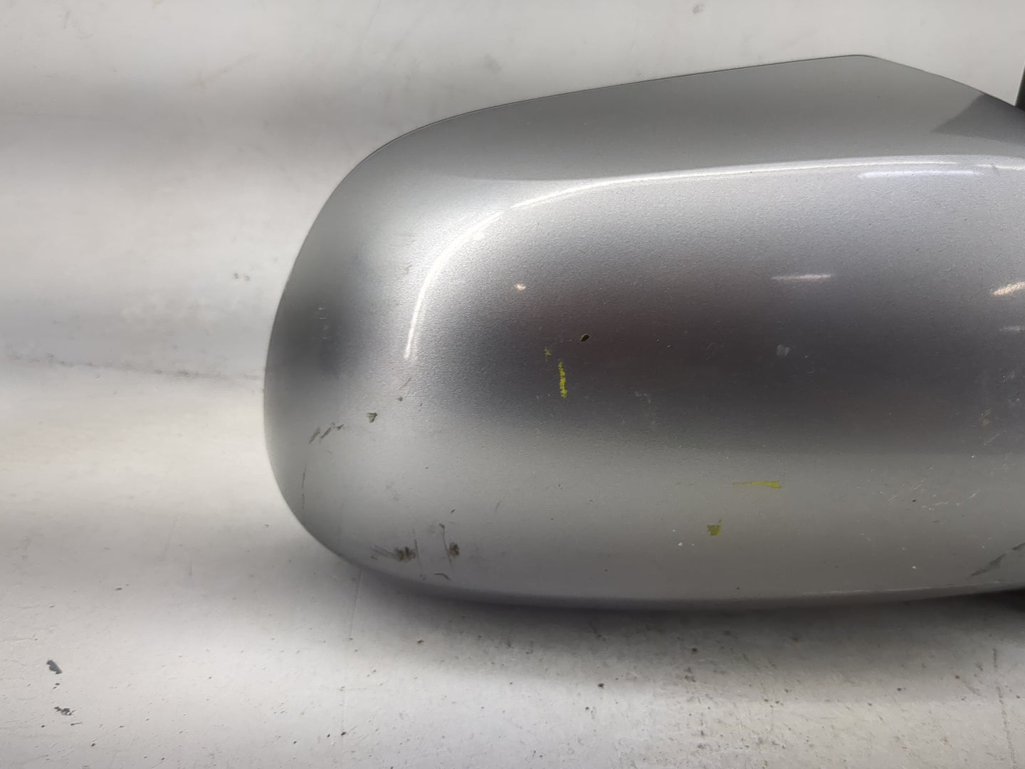 2013-2014 Toyota Sienna Passenger Side View Mirror - Right Door Mirror OEM Used - Oemusedautoparts1.com
