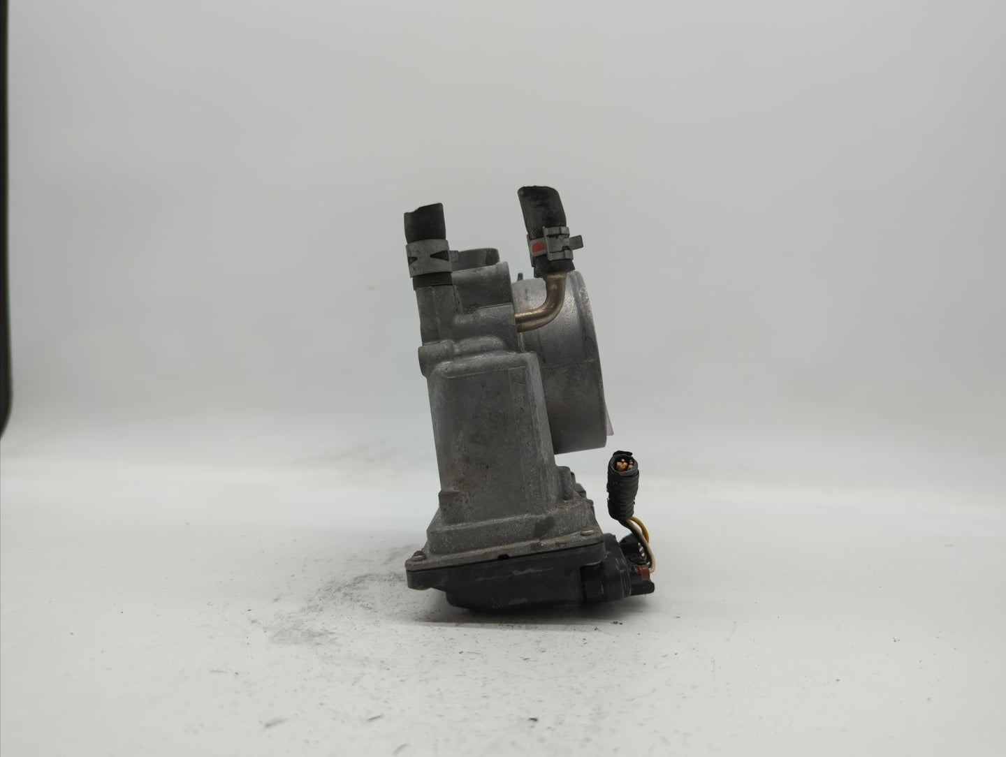 2007-2016 Toyota Sienna Throttle Body P/N:22030-0P050 22030-31030 Fits OEM Used Auto Parts - Oemusedautoparts1.com