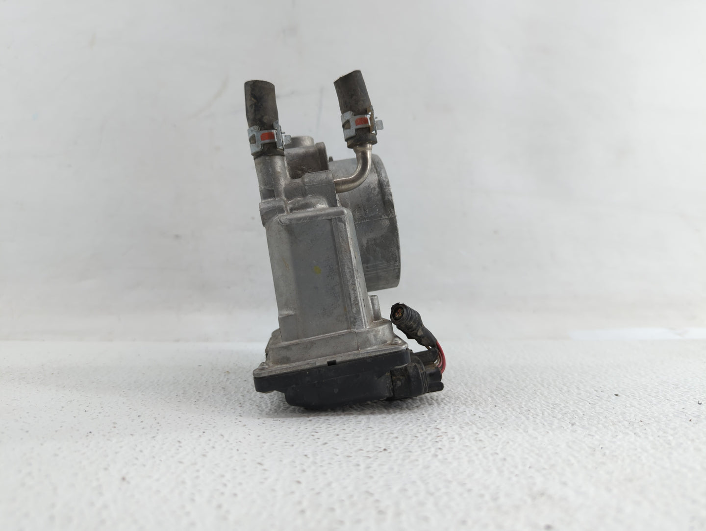 2007-2016 Toyota Sienna Throttle Body P/N:22030-0P050 22030-31030 Fits OEM Used Auto Parts - Oemusedautoparts1.com