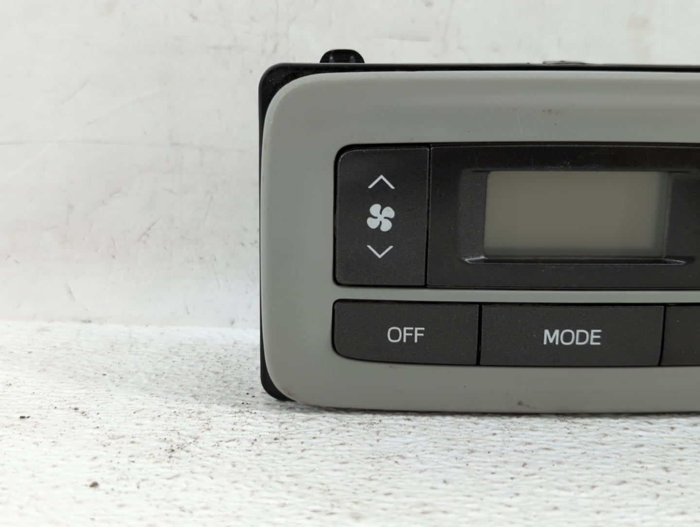 2011-2014 Toyota Sienna Climate Control Module Temperature AC/Heater Replacement P/N:1763160 75D875 Fits Fits 2011 2012 2013