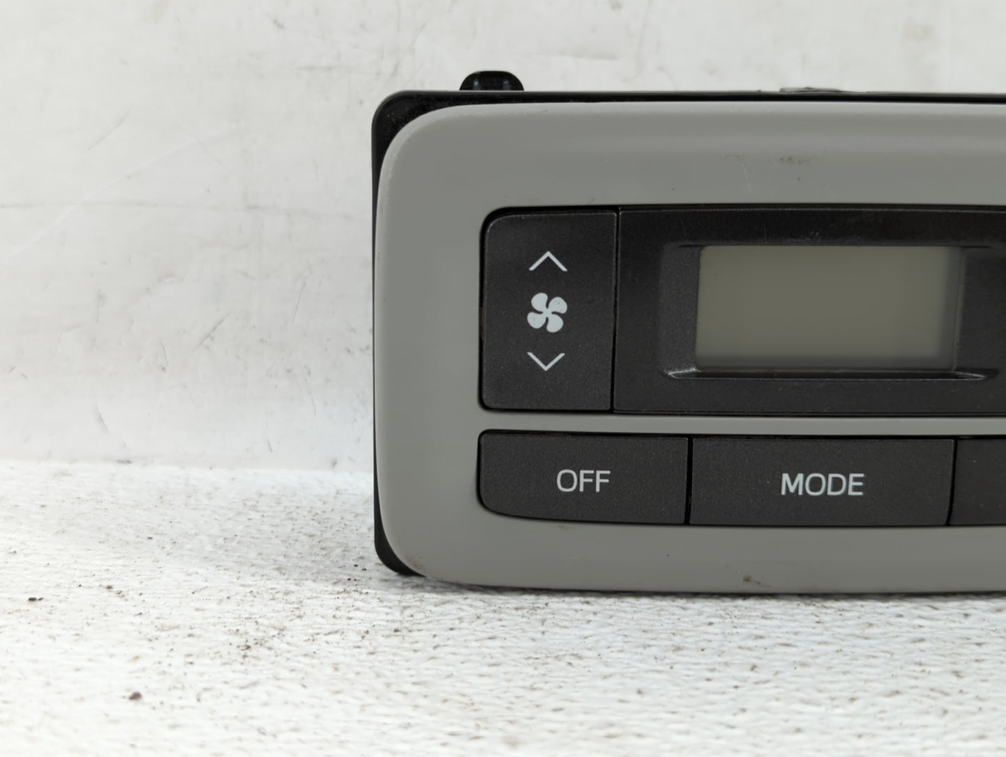 2011-2014 Toyota Sienna Climate Control Module Temperature AC/Heater Replacement P/N:1763160 75D875 Fits Fits 2011 2012 2013