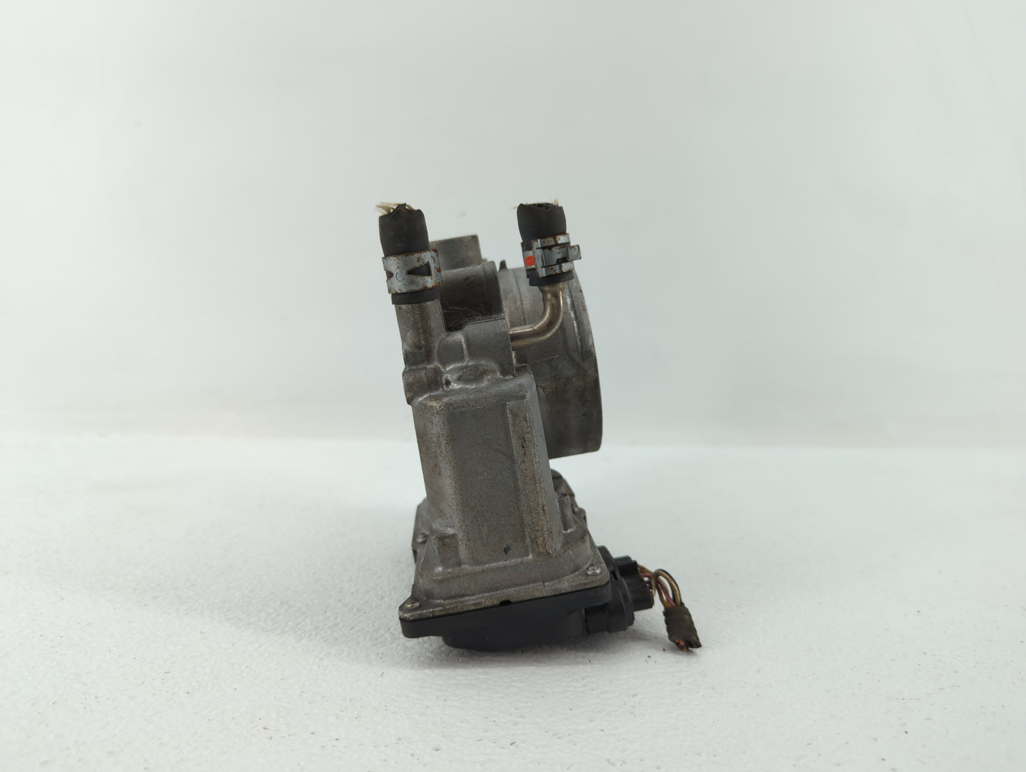 2007-2016 Toyota Sienna Throttle Body P/N:22030-0P050 22030-31030 Fits OEM Used Auto Parts - Oemusedautoparts1.com