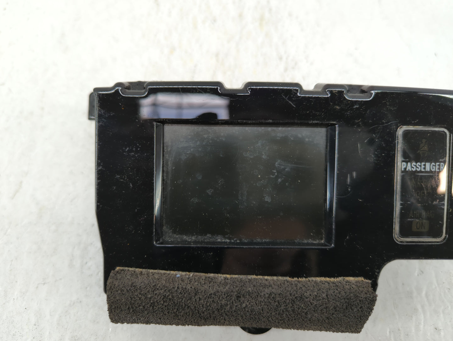 2011-2014 Toyota Sienna Information Display Screen - Oemusedautoparts1.com