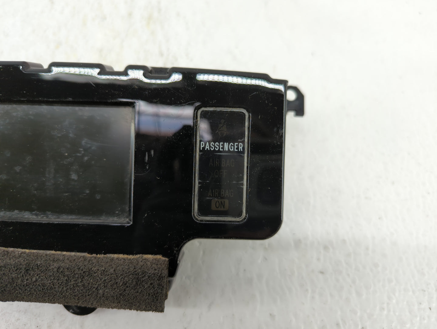 2011-2014 Toyota Sienna Information Display Screen - Oemusedautoparts1.com