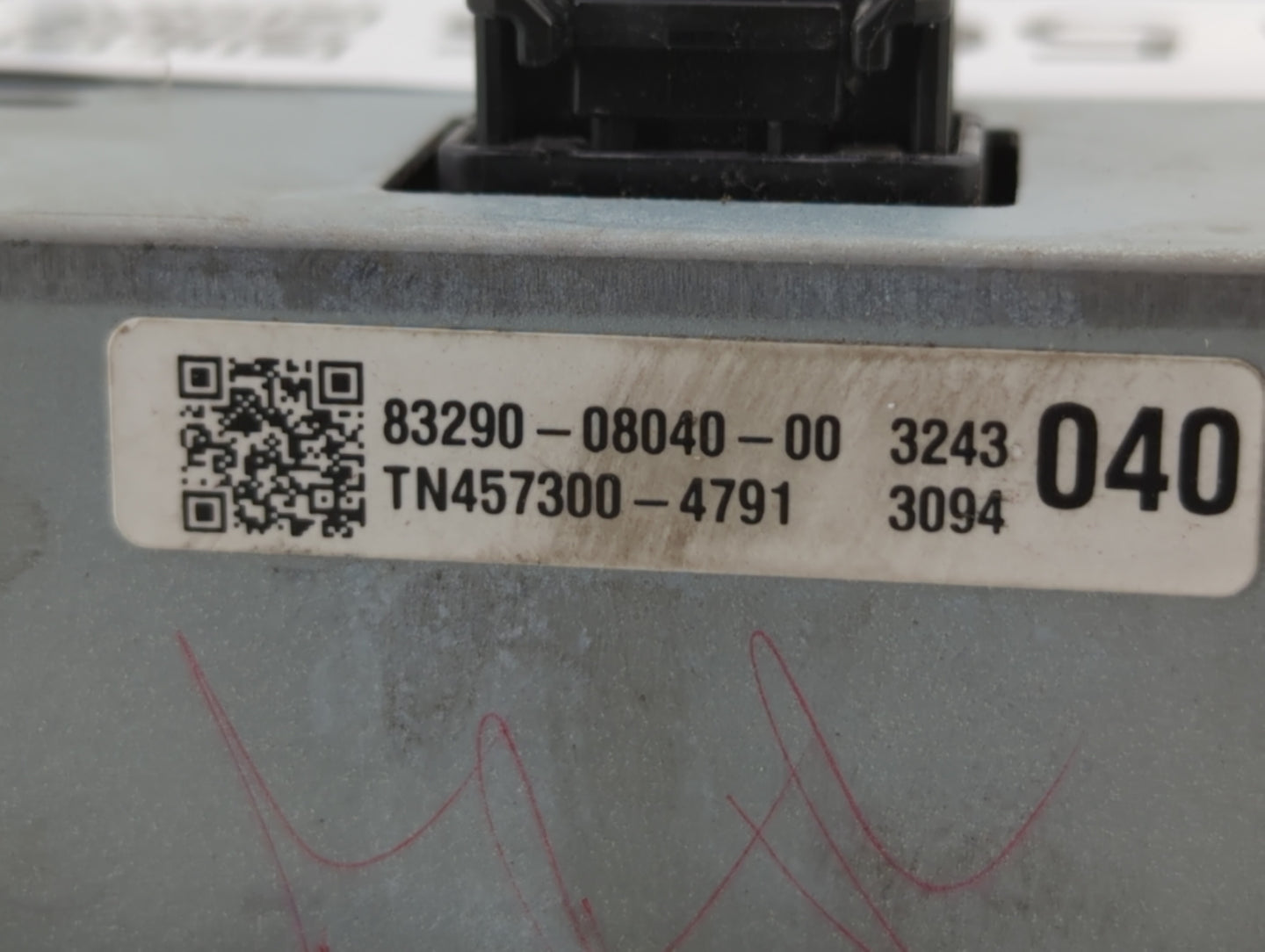 2011-2014 Toyota Sienna Information Display Screen - Oemusedautoparts1.com