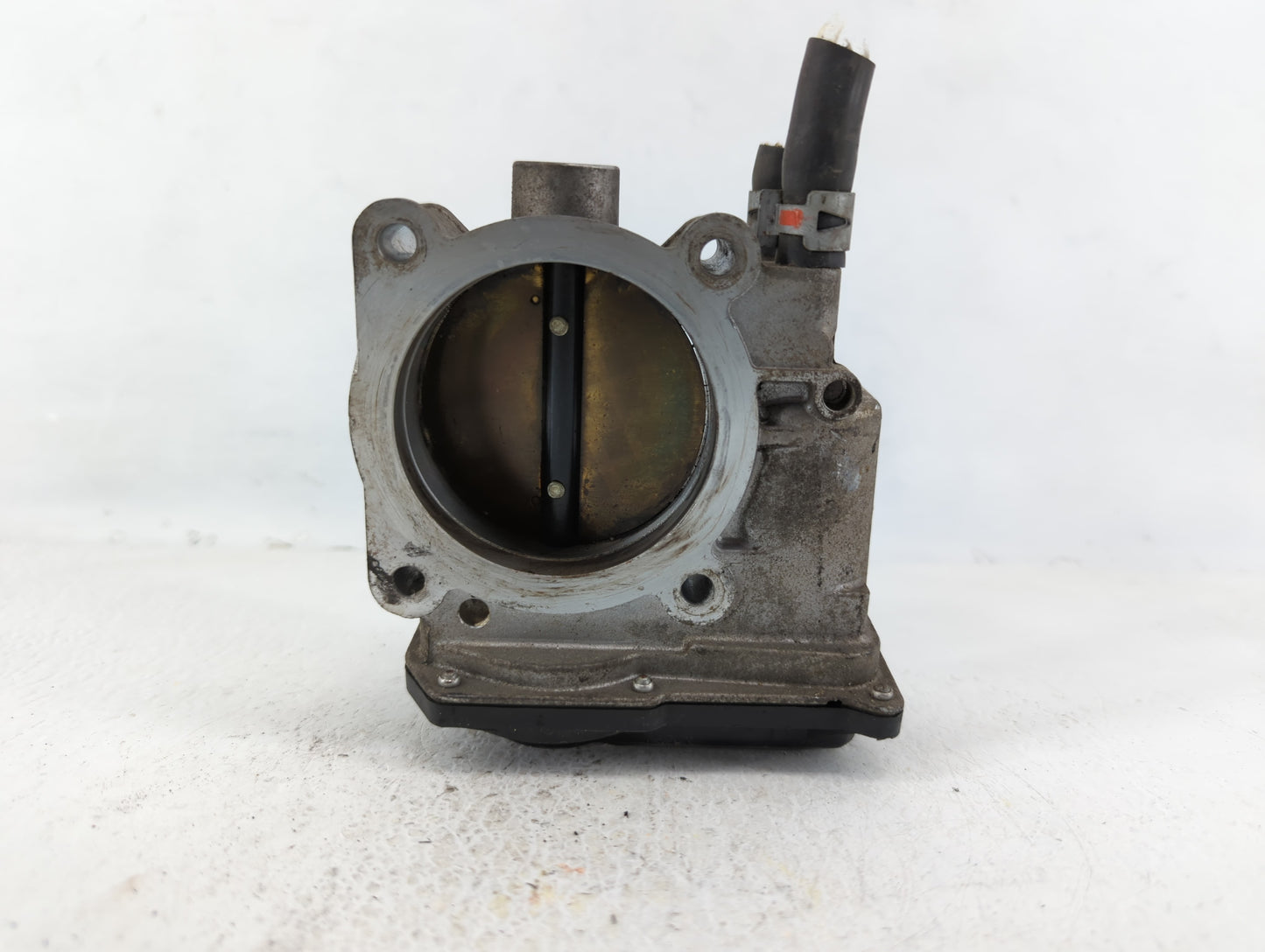 2007-2016 Toyota Sienna Throttle Body P/N:22030-0P050 Fits OEM Used Auto Parts - Oemusedautoparts1.com