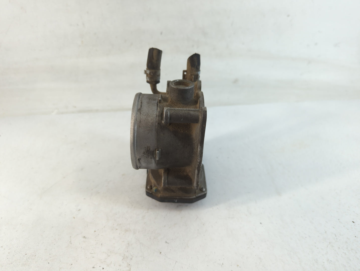 2007-2016 Toyota Sienna Throttle Body P/N:22030-0P050 Fits OEM Used Auto Parts - Oemusedautoparts1.com