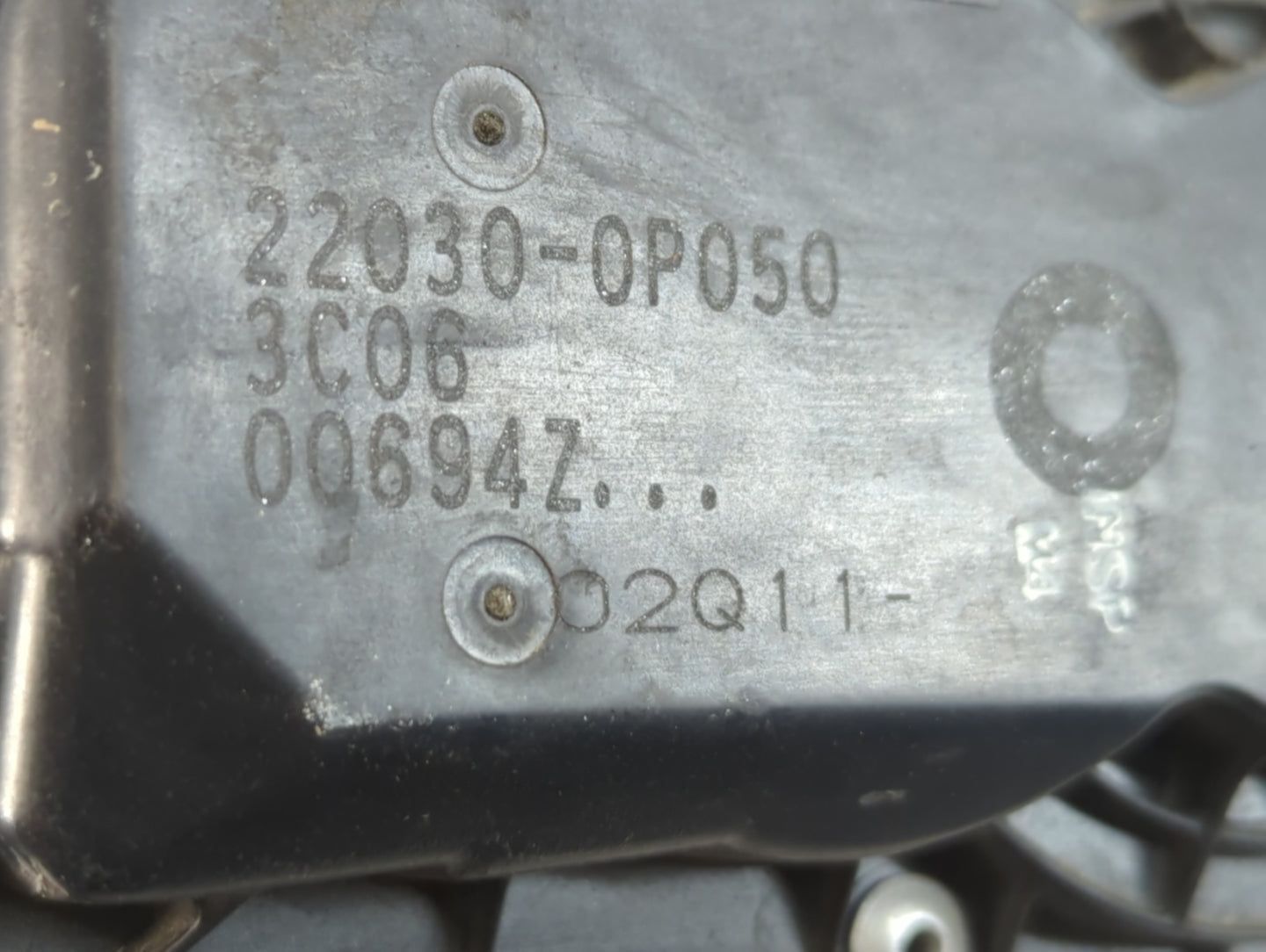 2007-2016 Toyota Sienna Throttle Body P/N:22030-0P050 Fits OEM Used Auto Parts - Oemusedautoparts1.com