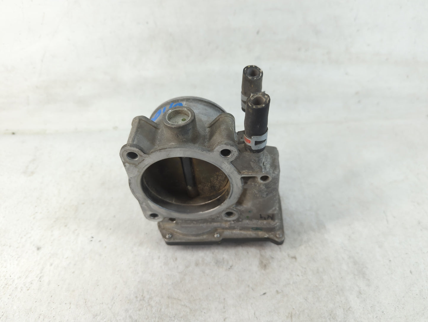 2007-2016 Toyota Sienna Throttle Body P/N:22030-0P050 Fits OEM Used Auto Parts - Oemusedautoparts1.com