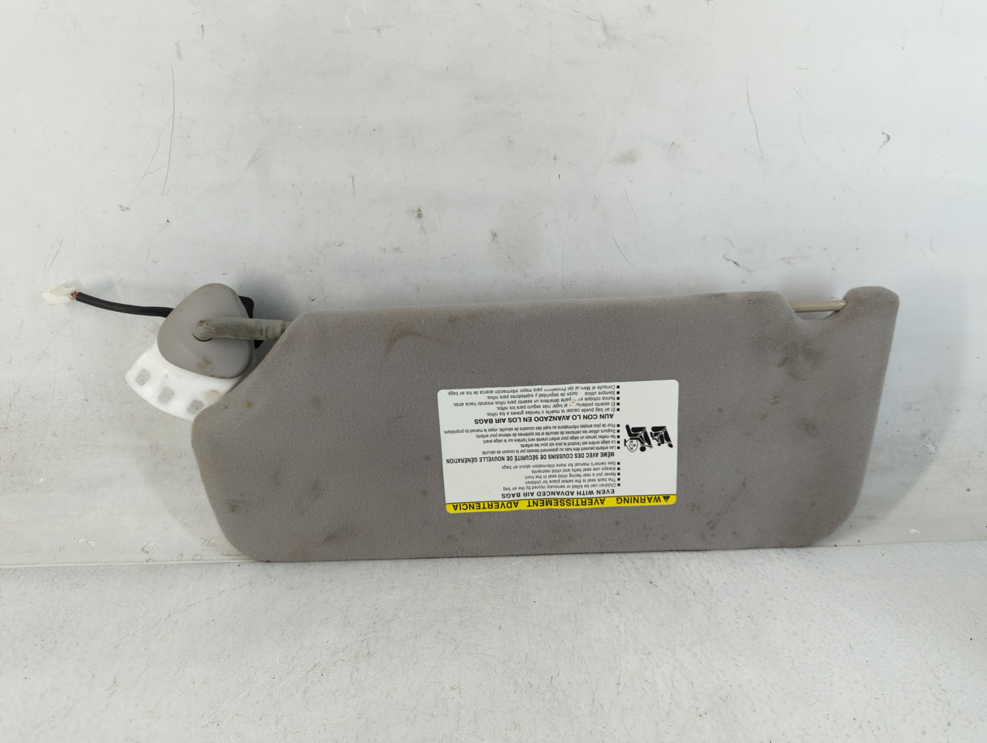 2011-2014 Toyota Sienna Sun Visor Shade Replacement Passenger Right Mirror Fits Fits 2011 2012 2013 2014 OEM Used Auto Parts