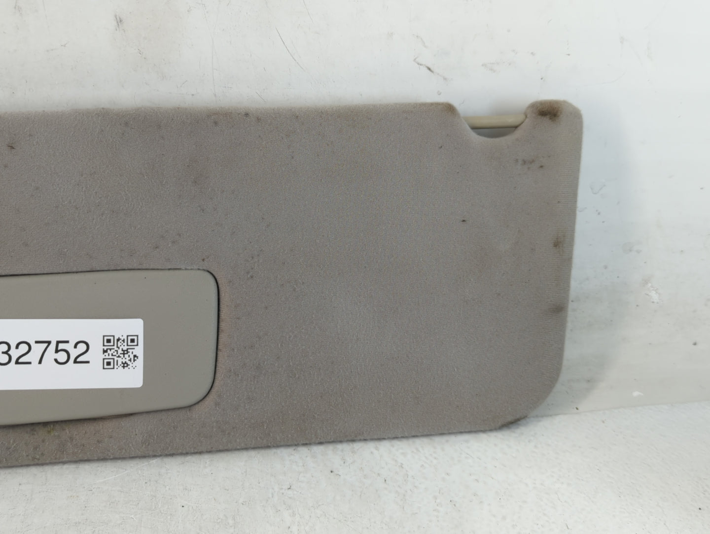 2011-2014 Toyota Sienna Sun Visor Shade Replacement Driver Left Mirror Fits Fits 2011 2012 2013 2014 OEM Used Auto Parts - O