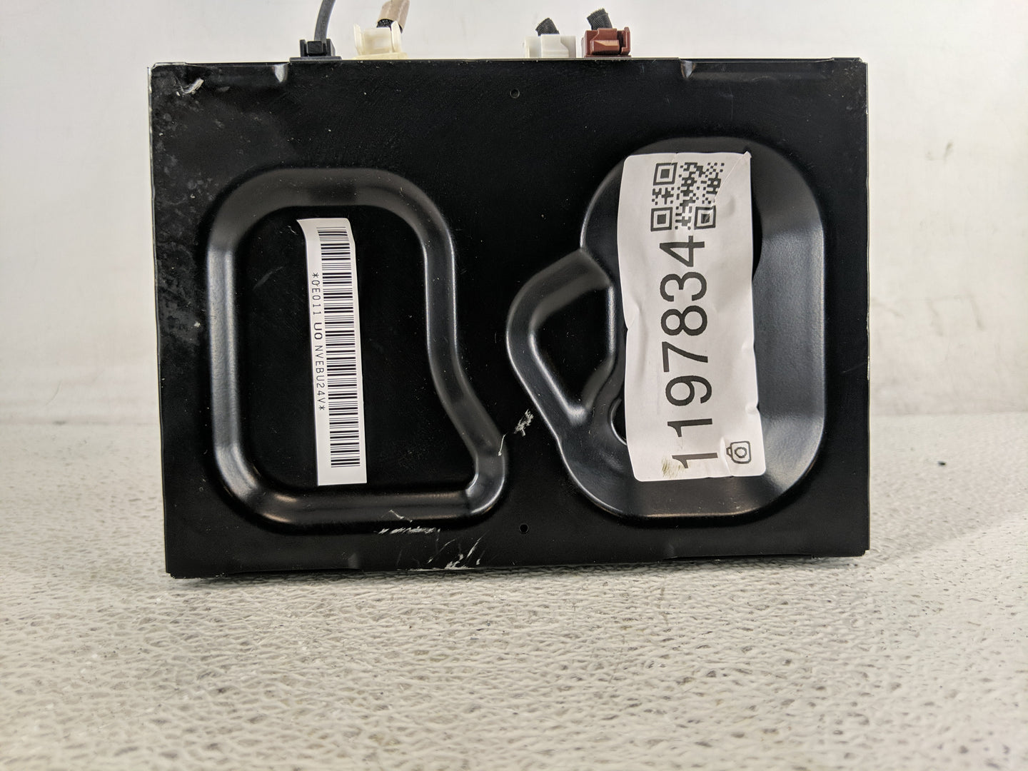 2013 Toyota Tacoma Radio AM FM Cd Player Receiver Replacement P/N:86180-0E011 Fits OEM Used Auto Parts - Oemusedautoparts1.c