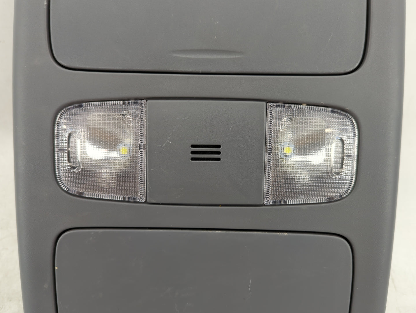 2013 Toyota Tacoma Overhead Roof Console - Oemusedautoparts1.com