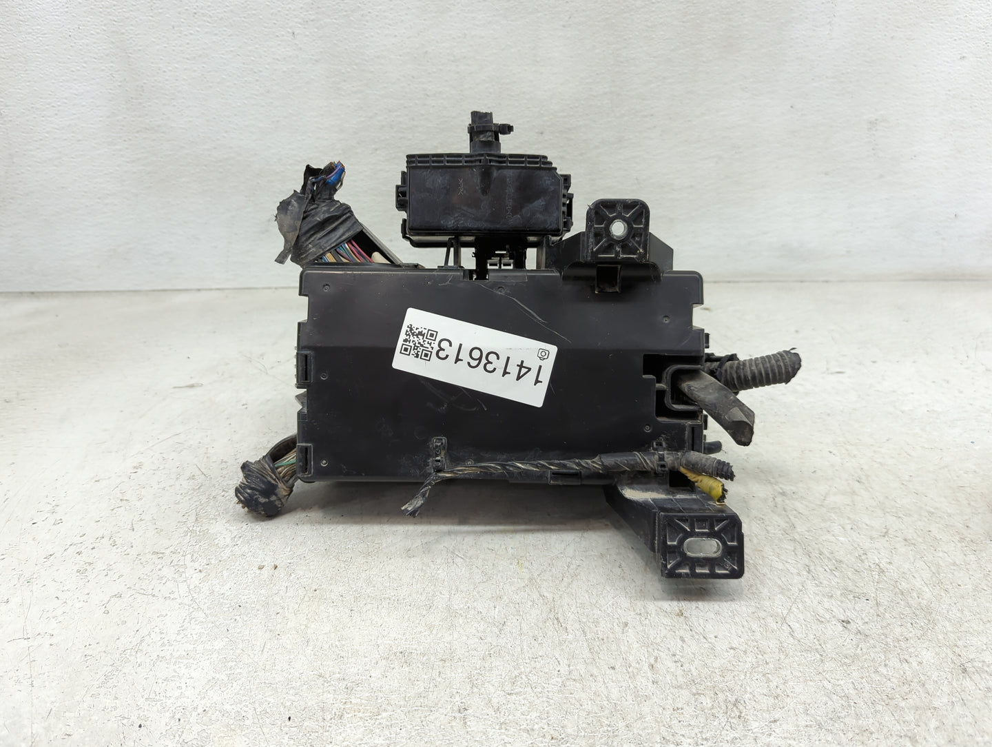 2013-2015 Toyota Tacoma Fusebox Fuse Box Panel Relay Module P/N:TMB-36 Fits Fits 2013 2014 2015 OEM Used Auto Parts - Oemuse