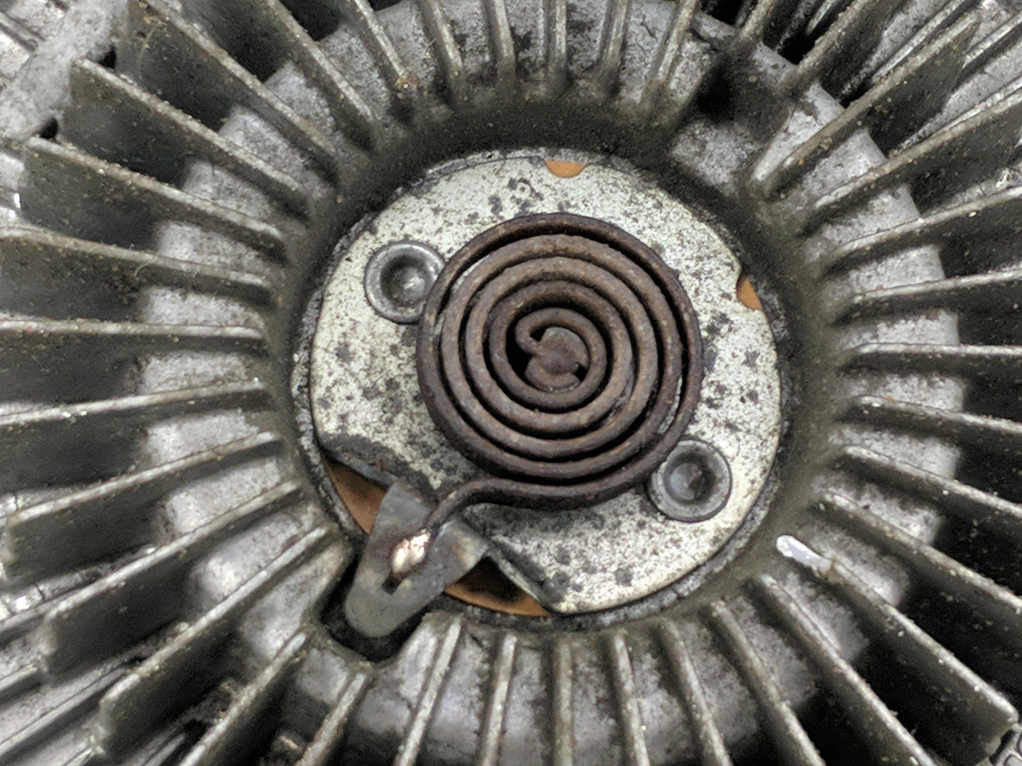 2005-2015 Toyota Tacoma Radiator Cooling Fan Clutch - Oemusedautoparts1.com