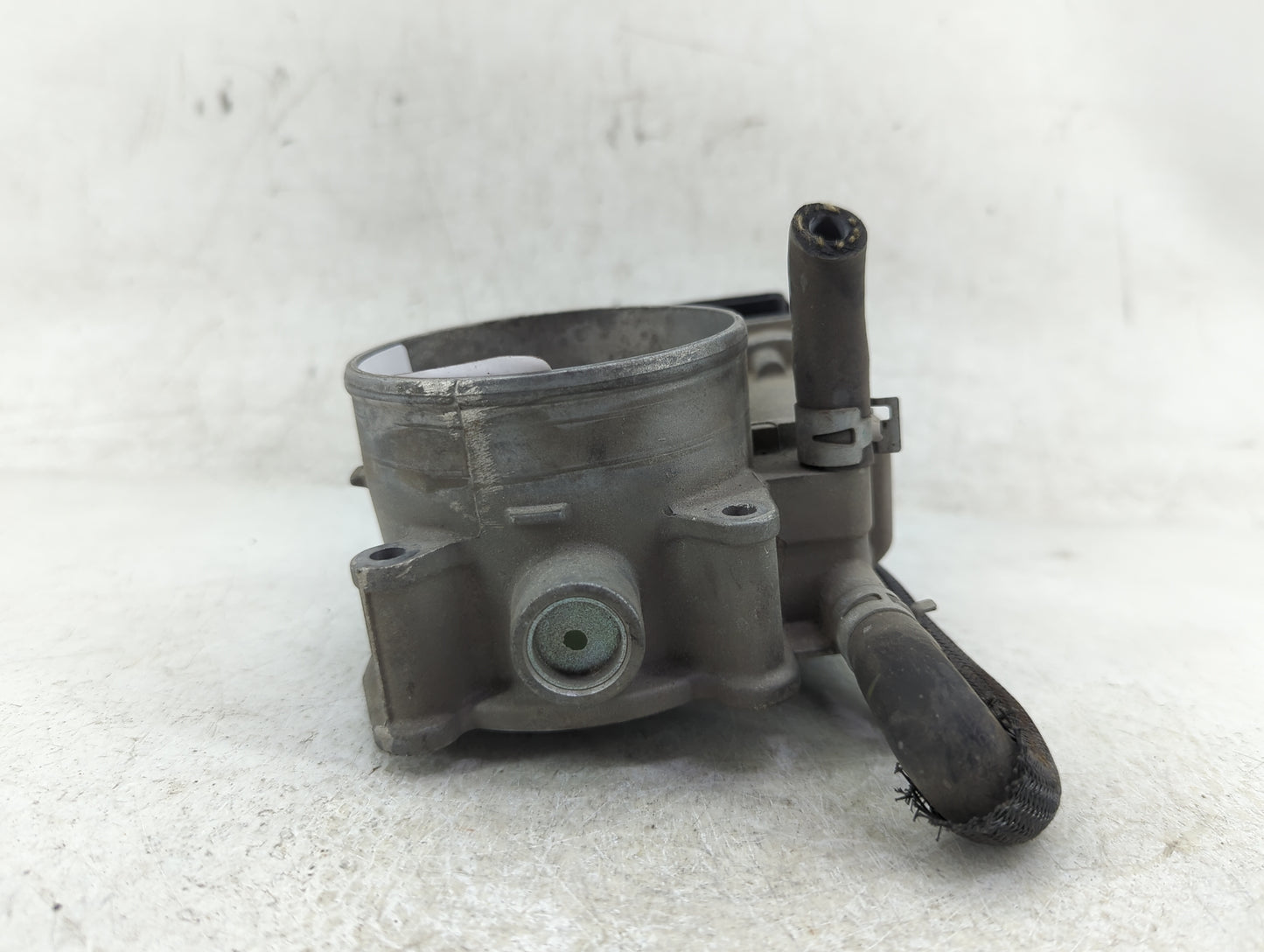 2007-2021 Toyota Tundra Throttle Body P/N:22030-0S010 Fits OEM Used Auto Parts - Oemusedautoparts1.com