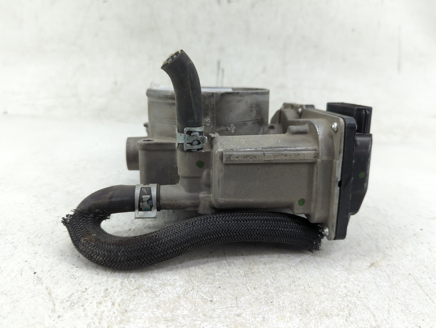 2007-2021 Toyota Tundra Throttle Body P/N:22030-0S010 Fits OEM Used Auto Parts - Oemusedautoparts1.com