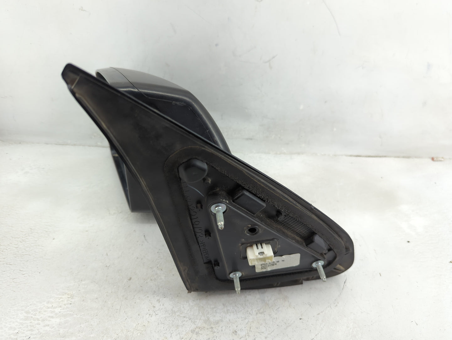 2007-2013 Toyota Tundra Driver Side View Mirror - Left Door Mirror OEM Used - Oemusedautoparts1.com
