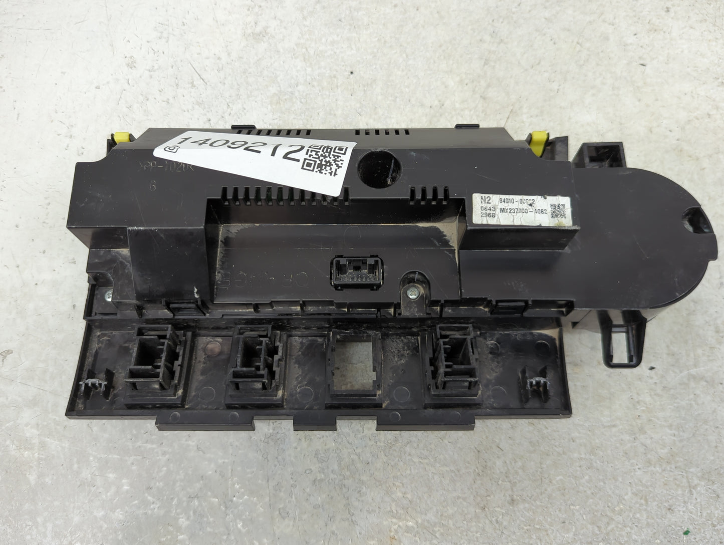 2010-2013 Toyota Tundra Climate Control Module Temperature AC/Heater Replacement P/N:84010-0CC82 Fits Fits 2010 2011 2012 20
