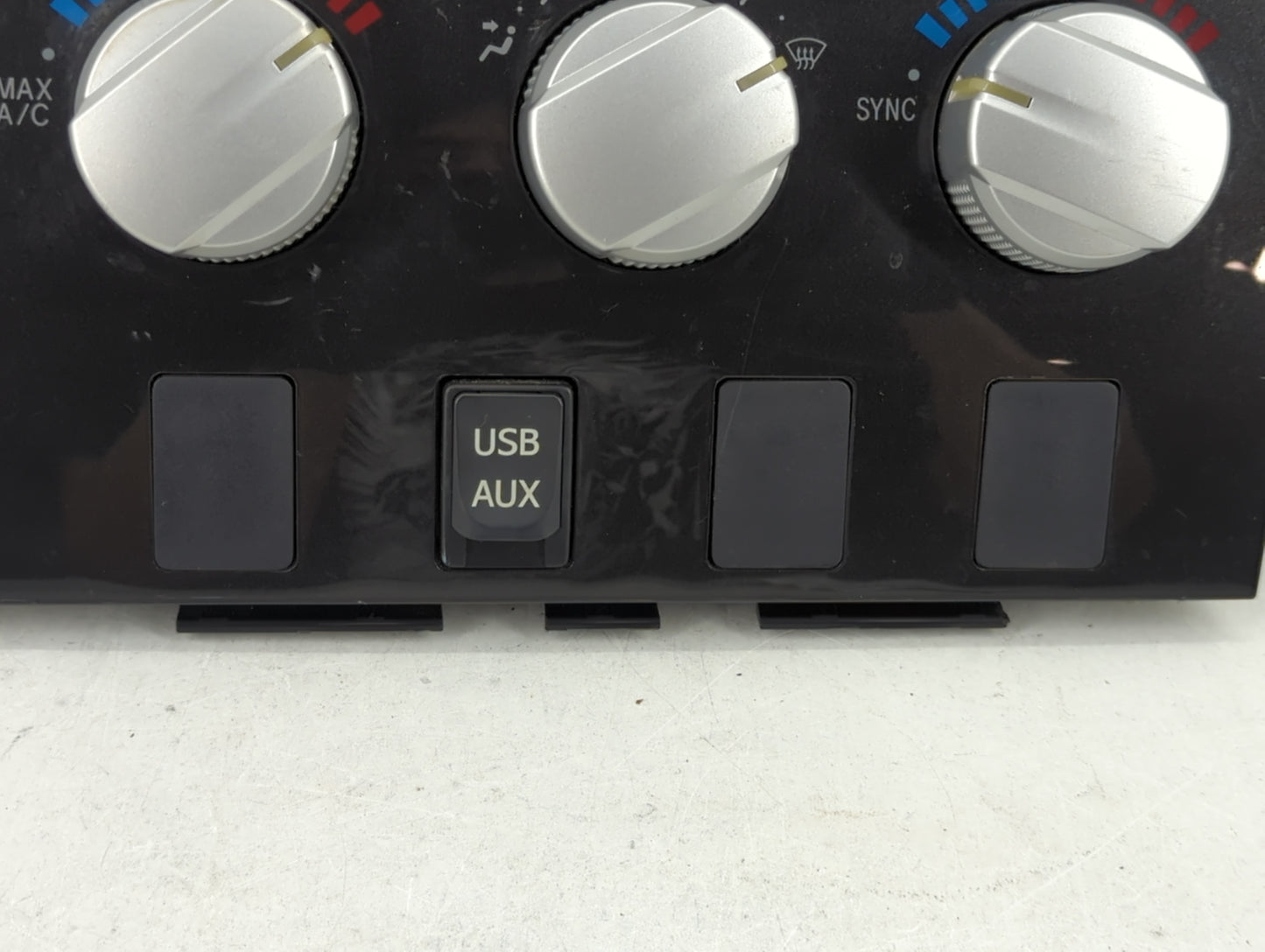 2010-2013 Toyota Tundra Climate Control Module Temperature AC/Heater Replacement P/N:84010-0CC62 MX237000-4082 Fits OEM Used