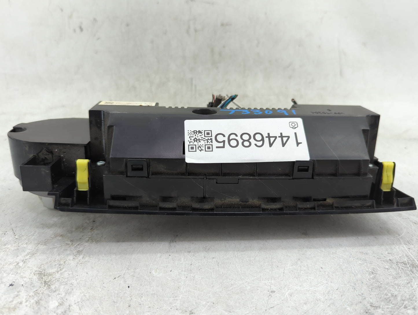 2010-2013 Toyota Tundra Climate Control Module Temperature AC/Heater Replacement P/N:55900-0C220 55900-0C200 Fits OEM Used A