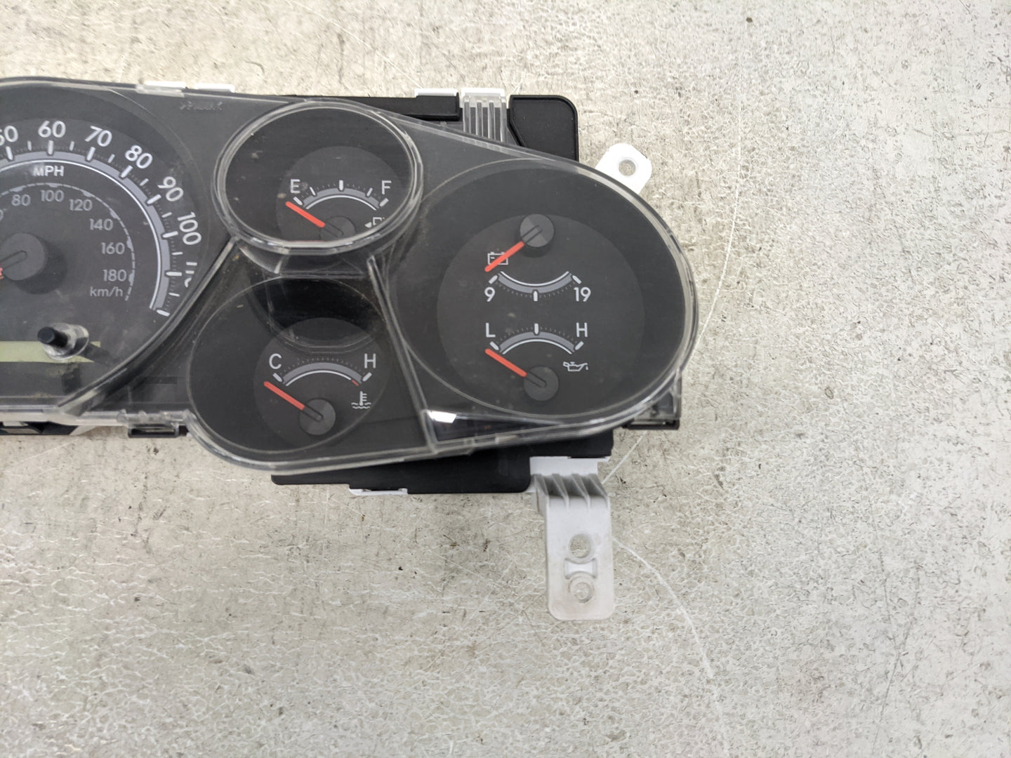 2012-2013 Toyota Tundra Instrument Cluster Speedometer Gauges P/N:83800-0CK70 769168-260A Miles:119K Fits Fits 2012 2013 OEM