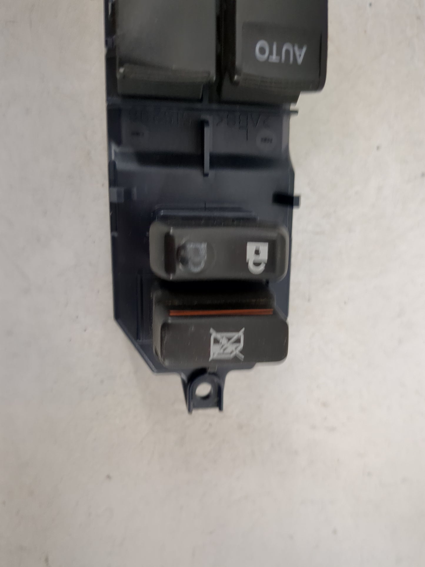 2007-2013 Toyota Tundra Master Power Window Switch Replacement Driver Side Left P/N:74231-GF30 Fits OEM Used Auto Parts - Oe