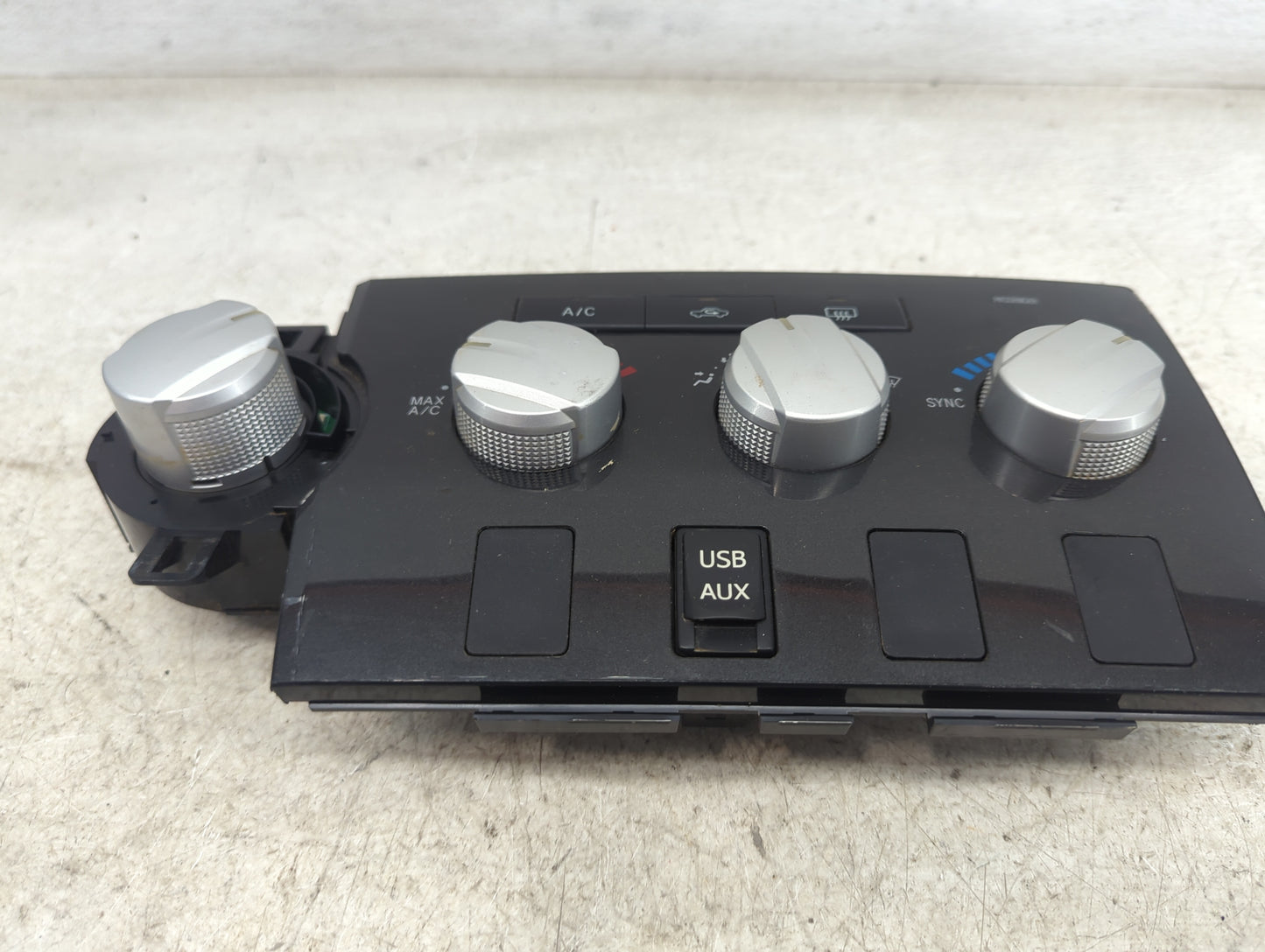 2010-2013 Toyota Tundra Climate Control Module Temperature AC/Heater Replacement P/N:84010-0C062 MX237000-4082 Fits OEM Used