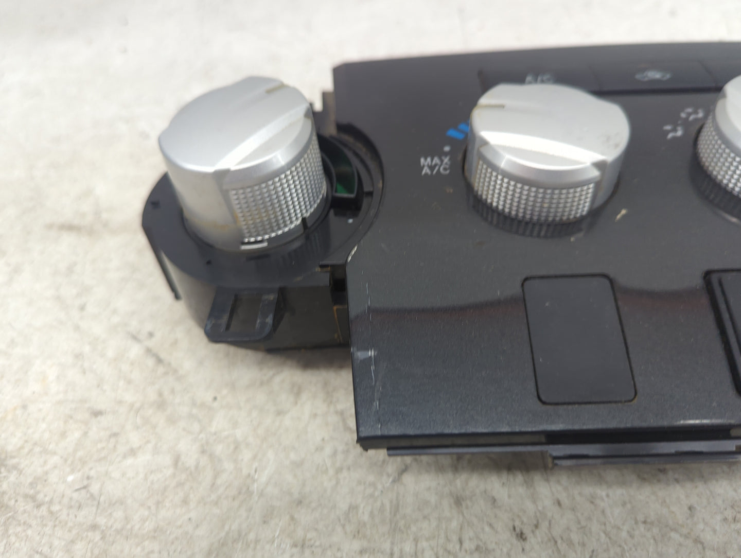 2010-2013 Toyota Tundra Climate Control Module Temperature AC/Heater Replacement P/N:84010-0C062 MX237000-4082 Fits OEM Used