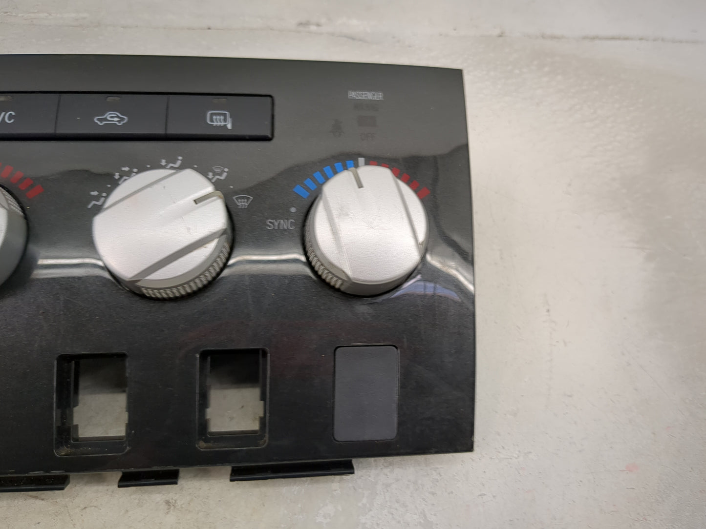 2010-2013 Toyota Tundra Climate Control Module Temperature AC/Heater Replacement P/N:84010-0CC82 MX237000-4092 Fits OEM Used