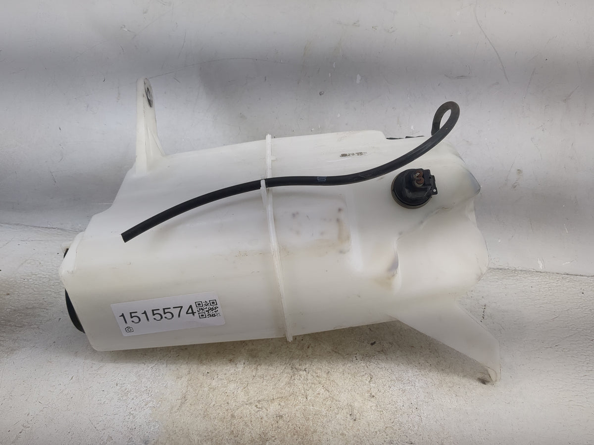2007-2021 Toyota Tundra Windshield Washer Fluid Reservoir Bottle Oem 1515574 - Oemusedautoparts1.com