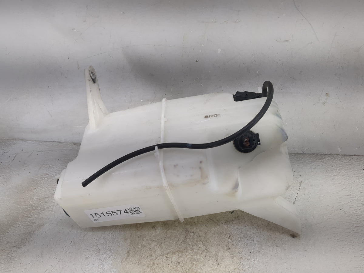 2007-2021 Toyota Tundra Windshield Washer Fluid Reservoir Bottle Oem 1515574 - Oemusedautoparts1.com