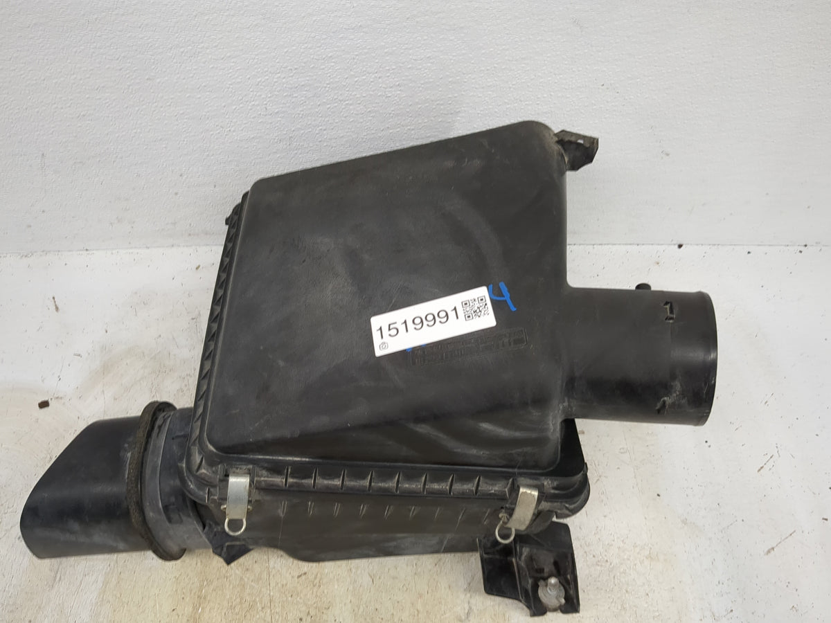 2010-2013 Toyota Tundra Air Cleaner Intake-duct Hose Tube - Oemusedautoparts1.com