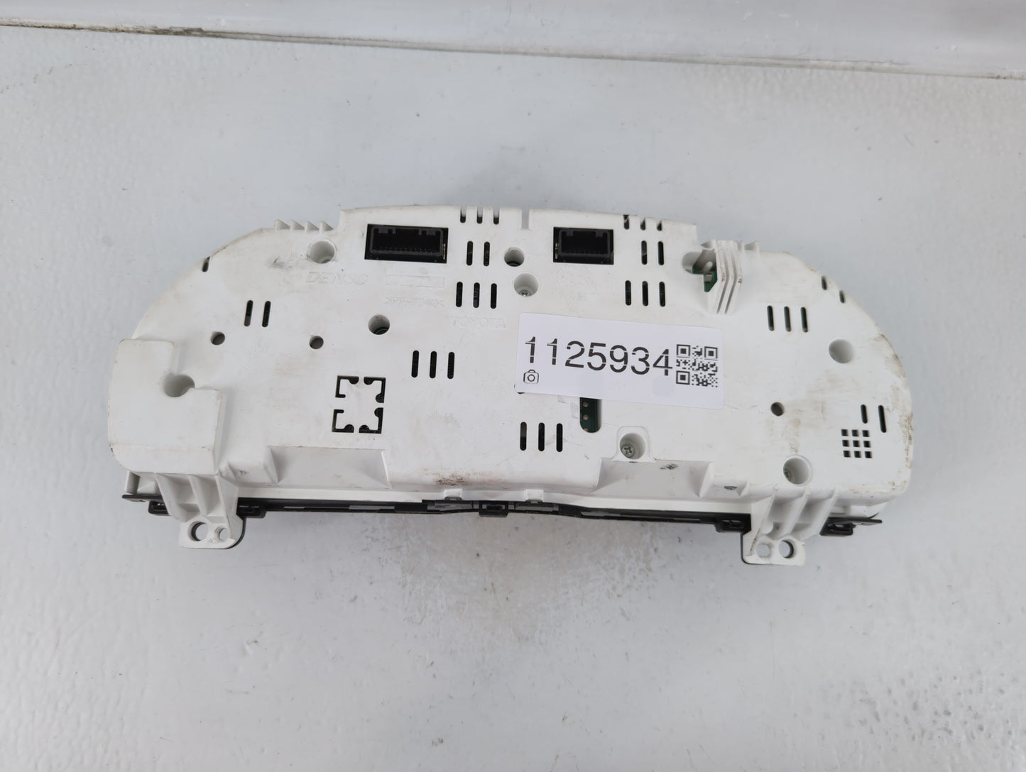 2013-2015 Toyota Venza Instrument Cluster Speedometer Gauges P/N:83800-0T130 Fits Fits 2013 2014 2015 OEM Used Auto Parts - 