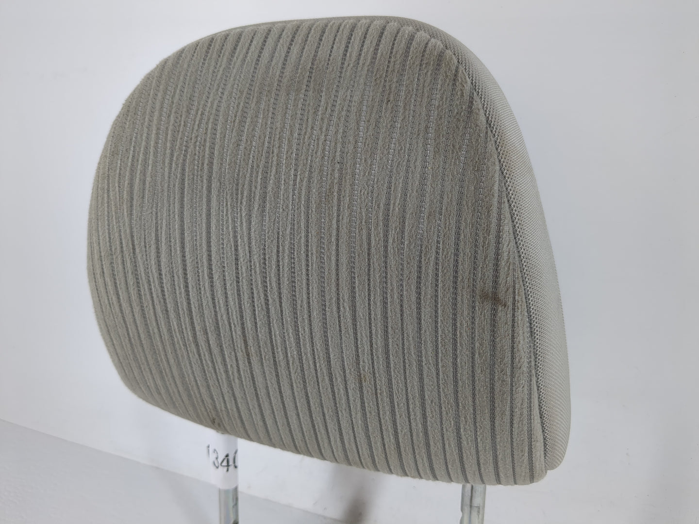 2009-2016 Toyota Venza Headrest Head Rest Rear Seat Fits Fits 2009 2010 2011 2012 2013 2014 2015 2016 OEM Used Auto Parts - 