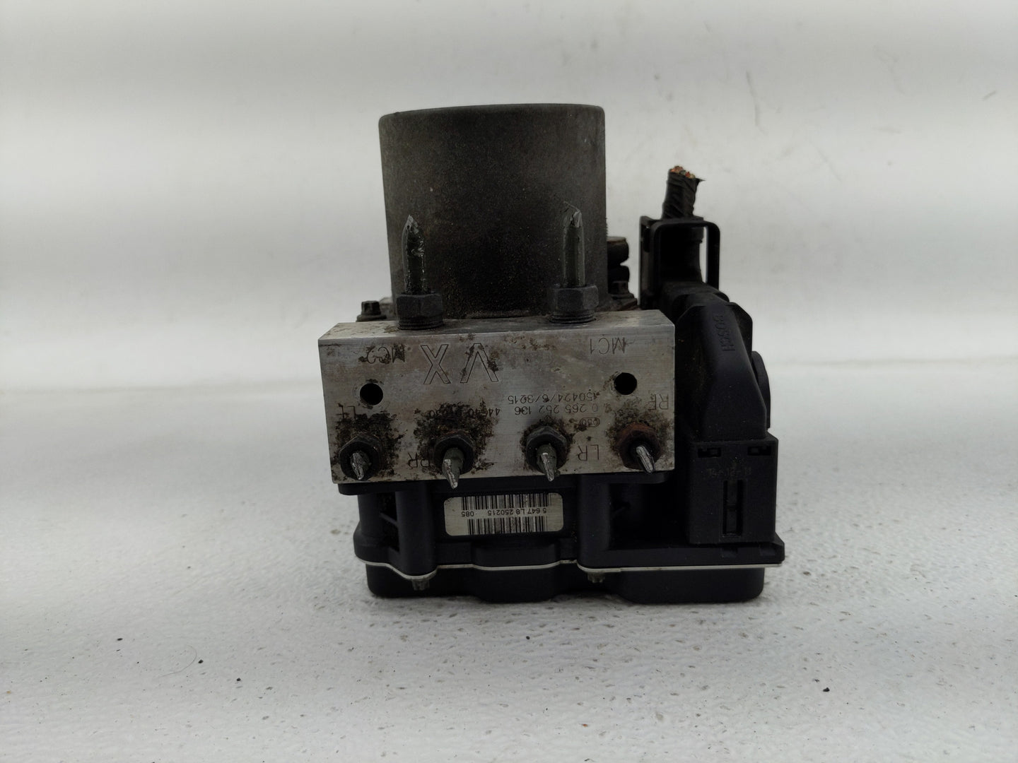 2013-2016 Toyota Venza ABS Pump Control Module Replacement P/N:44540-0T030 Fits Fits 2013 2014 2015 2016 OEM Used Auto Parts