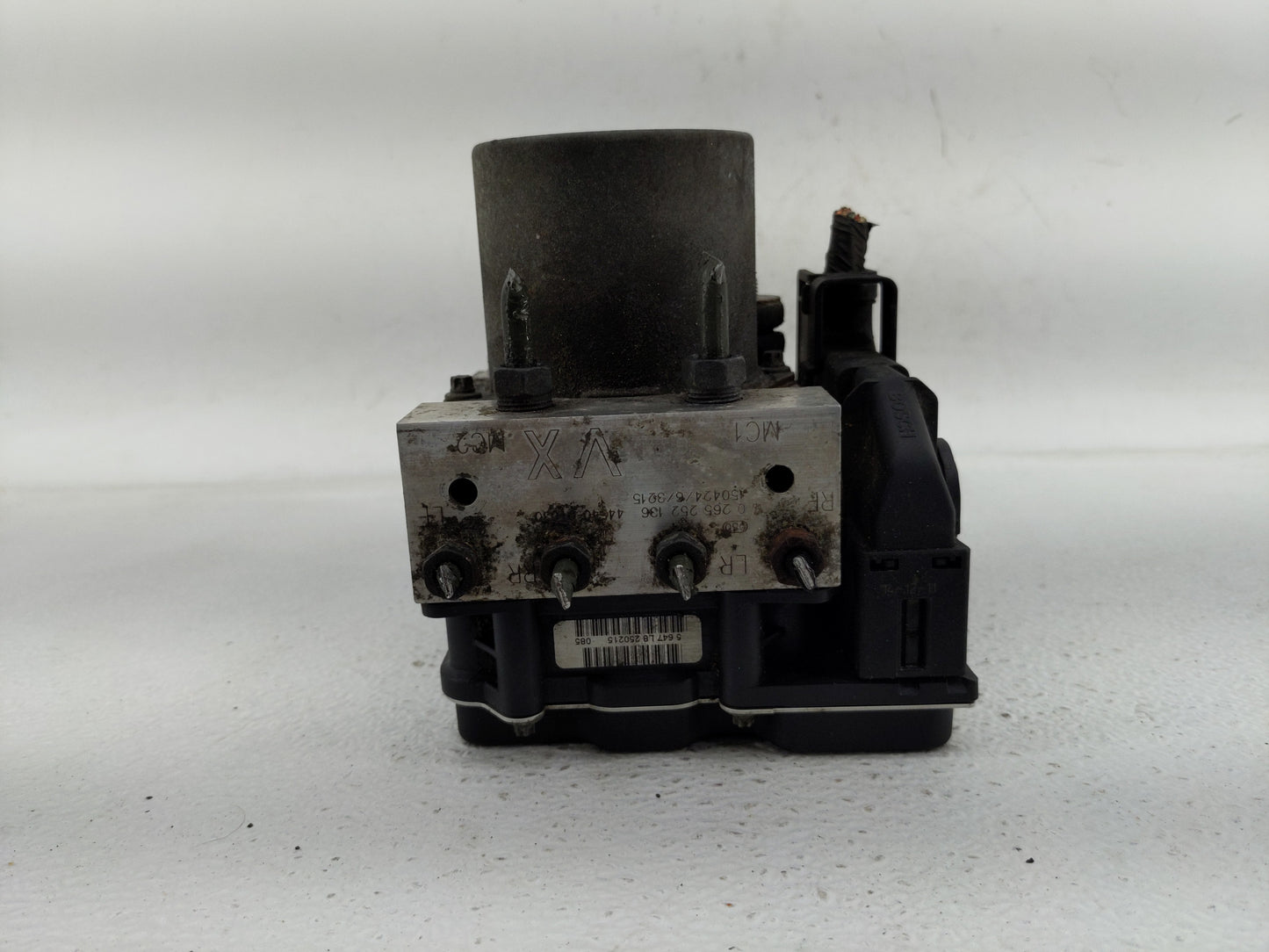 2013-2016 Toyota Venza ABS Pump Control Module Replacement P/N:44540-0T030 Fits Fits 2013 2014 2015 2016 OEM Used Auto Parts