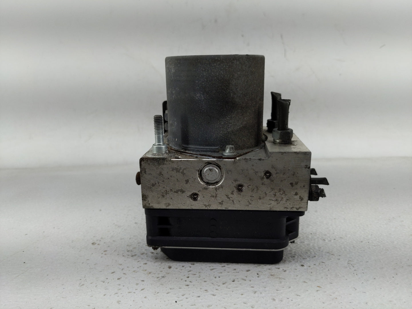 2013-2016 Toyota Venza ABS Pump Control Module Replacement P/N:44540-0T030 Fits Fits 2013 2014 2015 2016 OEM Used Auto Parts