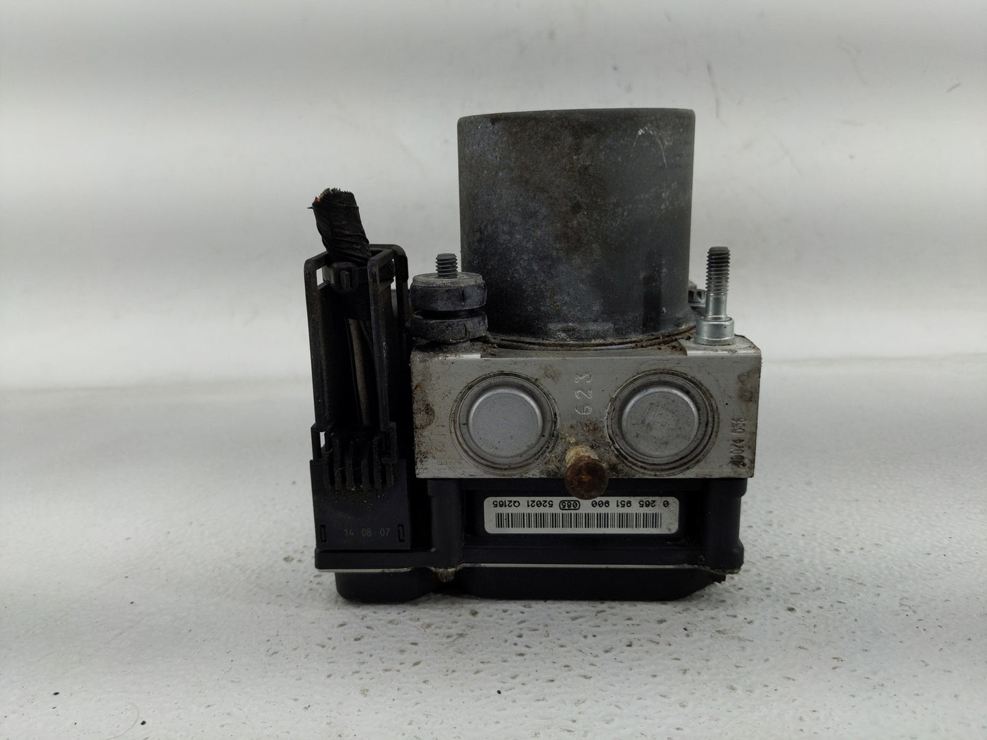 2013-2016 Toyota Venza ABS Pump Control Module Replacement P/N:44540-0T030 Fits Fits 2013 2014 2015 2016 OEM Used Auto Parts