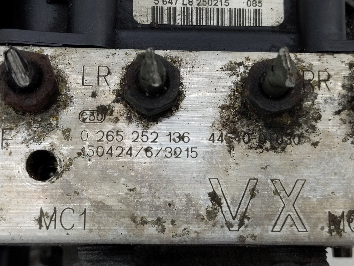 2013-2016 Toyota Venza ABS Pump Control Module Replacement P/N:44540-0T030 Fits Fits 2013 2014 2015 2016 OEM Used Auto Parts