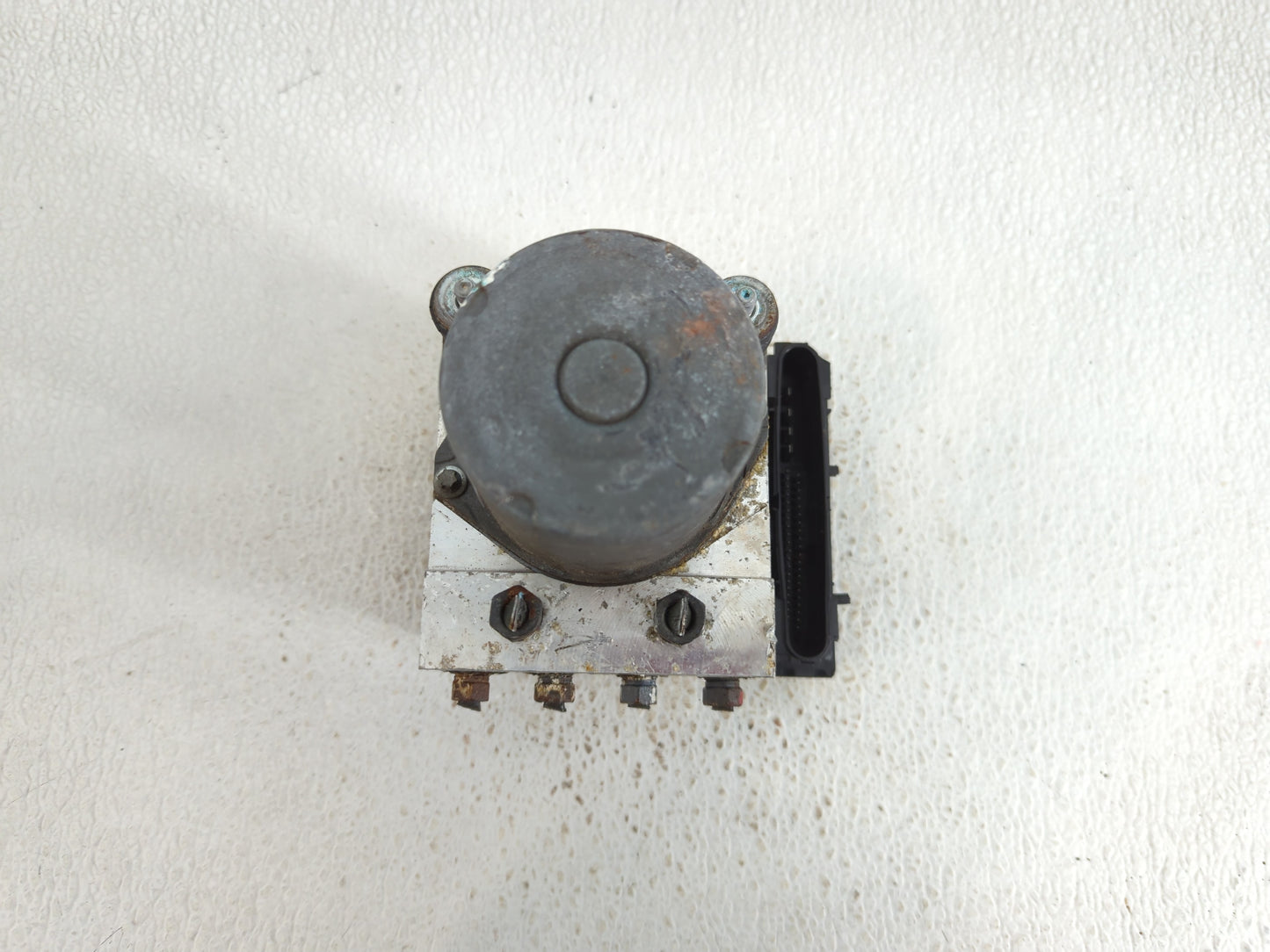 2013 Toyota Venza ABS Pump Control Module Replacement P/N:0 265 252 136 AA Fits OEM Used Auto Parts - Oemusedautoparts1.com